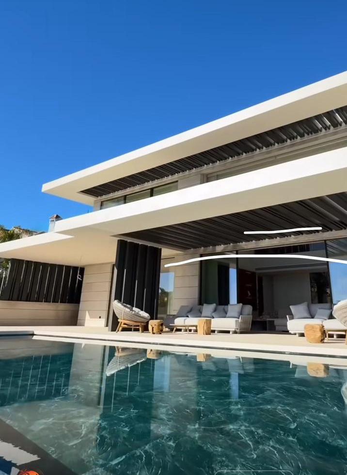 66fd11a2-3aed-486e-bbf0-3d98e3dd31b8